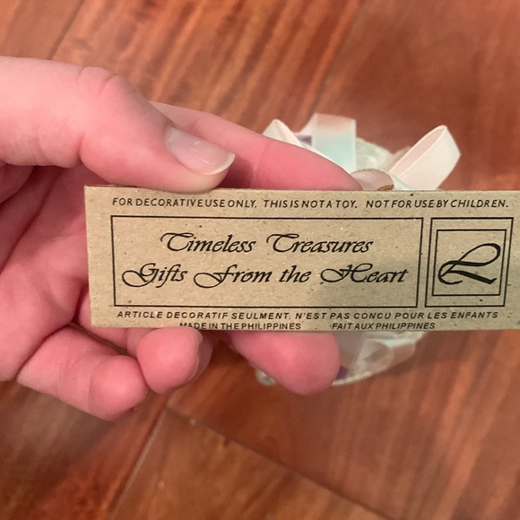 Timeless Treasures Purple and White Decorative Egg Box - Picture 5 of 7